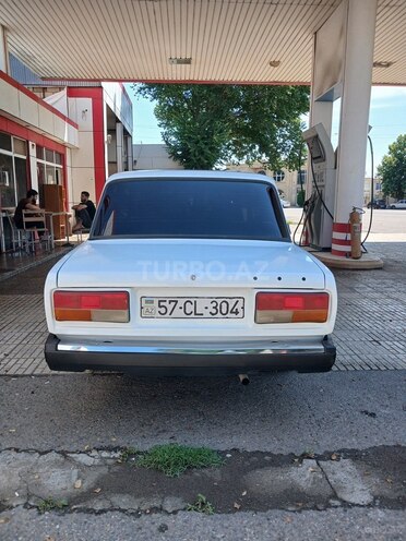 LADA (VAZ) 2107-2