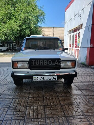 LADA (VAZ) 2107-1
