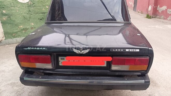 LADA (VAZ) 2107-4