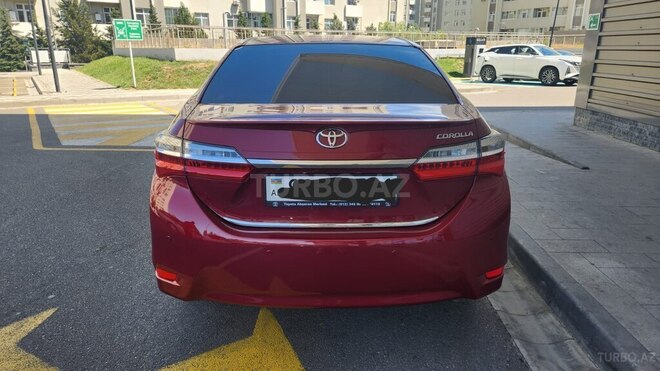Toyota Corolla 2018, 102,000 km - 1.6 л - Bakı