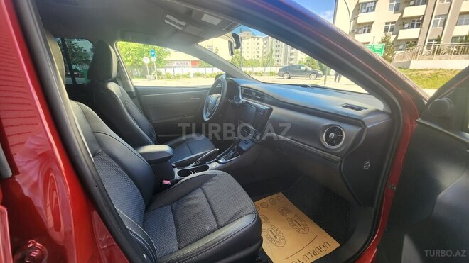Toyota Corolla 2018, 102,000 km - 1.6 л - Bakı