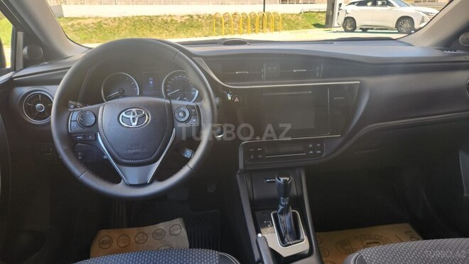 Toyota Corolla 2018, 102,000 km - 1.6 л - Bakı