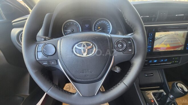 Toyota Corolla 2018, 102,000 km - 1.6 л - Bakı