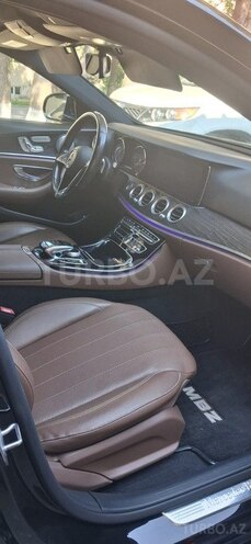 Mercedes E 300 4MATIC 2017, 198,200 km - 2.0 l - Bakı