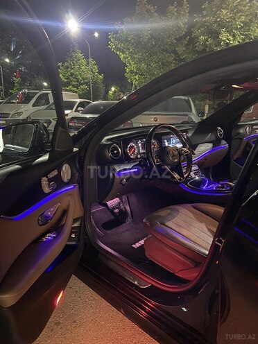 Mercedes E 300 4MATIC 2017, 198,200 km - 2.0 l - Bakı