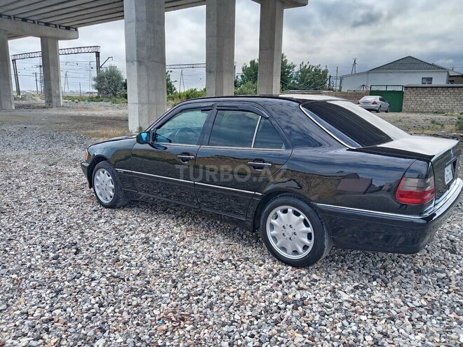 Mercedes C 230-9