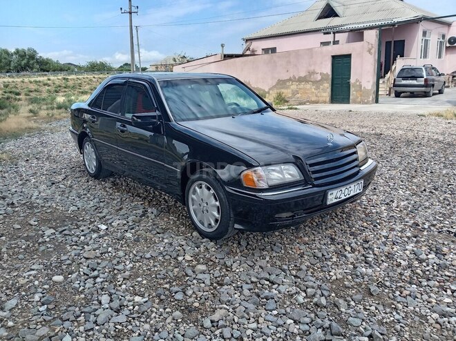 Mercedes C 230-12
