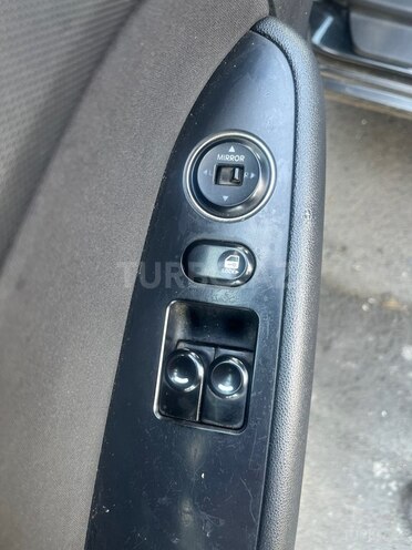 Hyundai i30-8