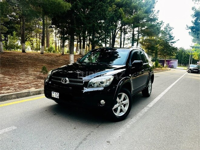 Toyota RAV4-3