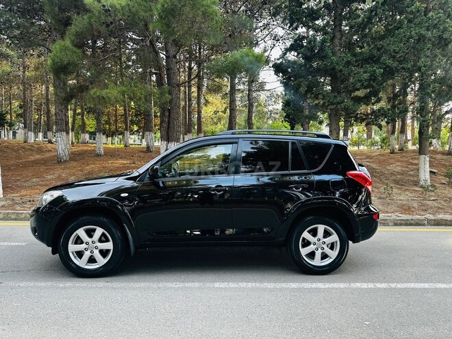 Toyota RAV4-6
