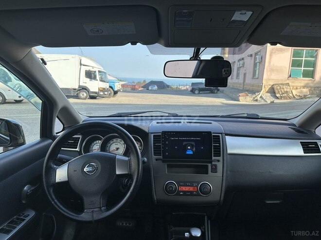Nissan Tiida-7