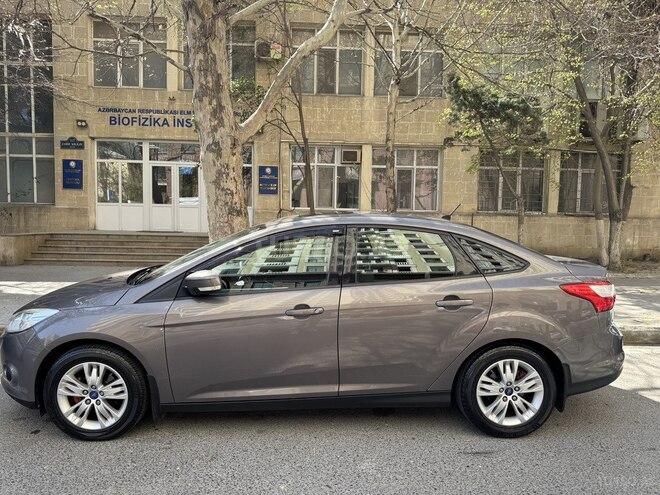 Ford Focus 2011, 146,000 km - 1.6 л - Bakı