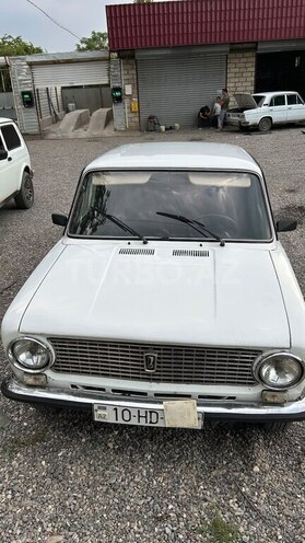 LADA (VAZ) 21011-1