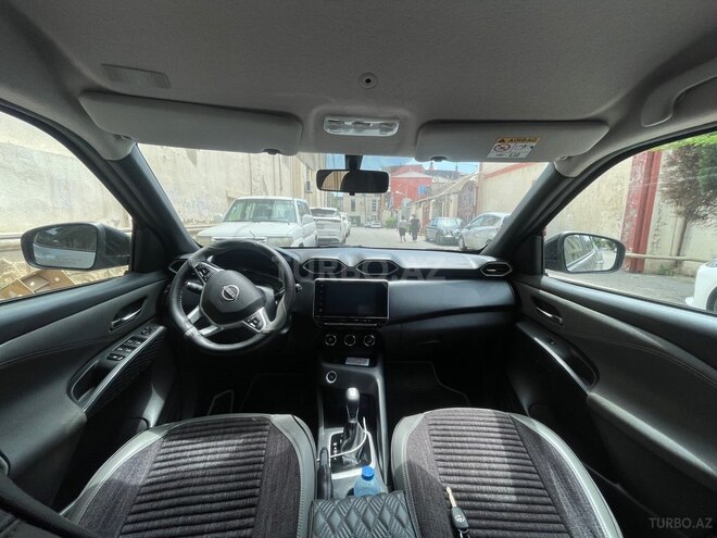 Nissan Magnite-5