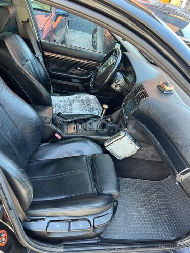 BMW 520-5