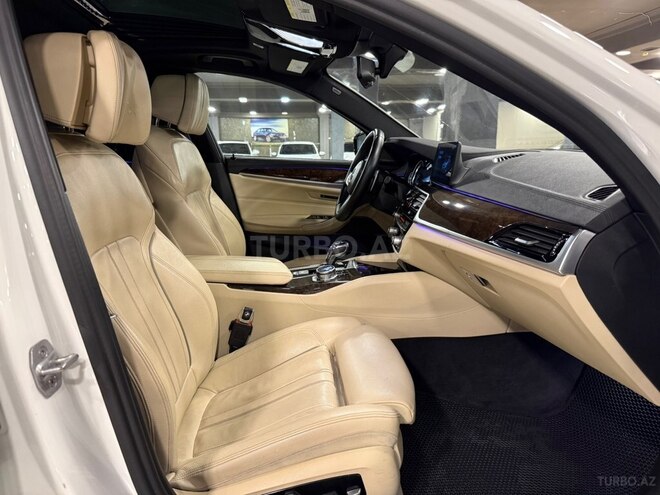 BMW 530-13