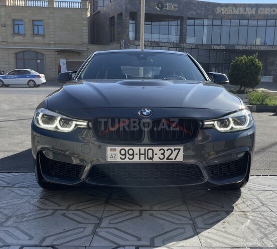BMW 330-1