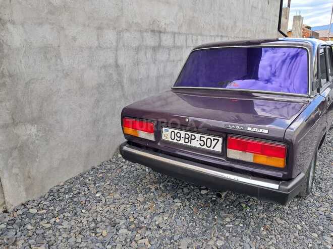 LADA (VAZ) 2107-2