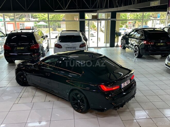 BMW 330e-12