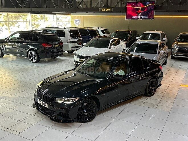 BMW 330e-10