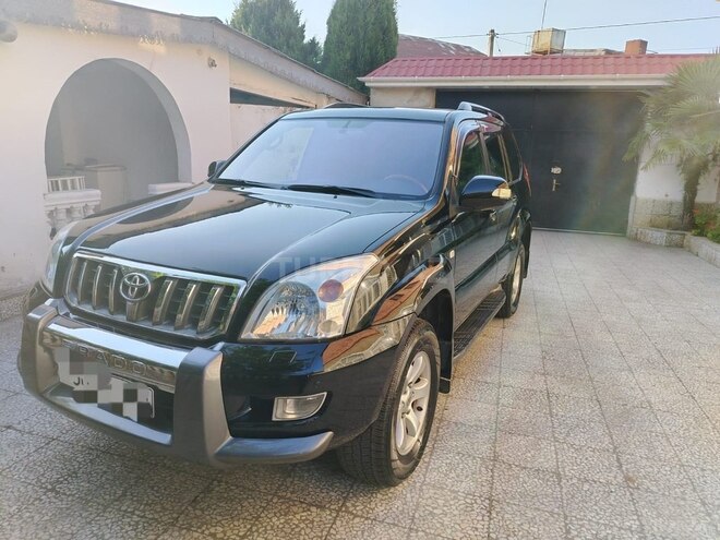 Toyota Land Cruiser Prado-4