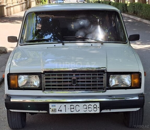 LADA (VAZ) 2107-2