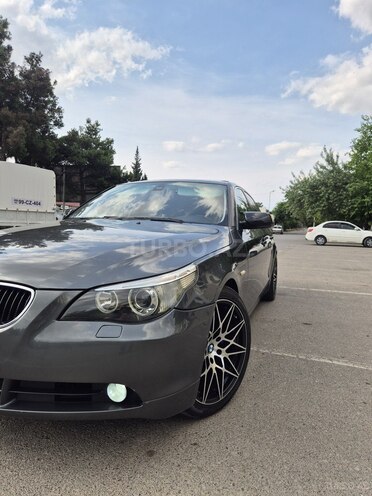 BMW 530-12