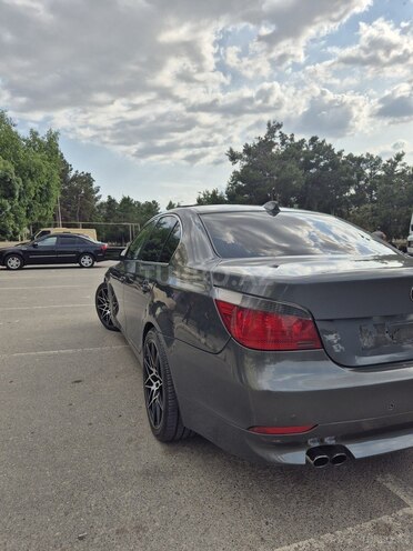 BMW 530-8