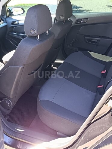 Opel Astra-8