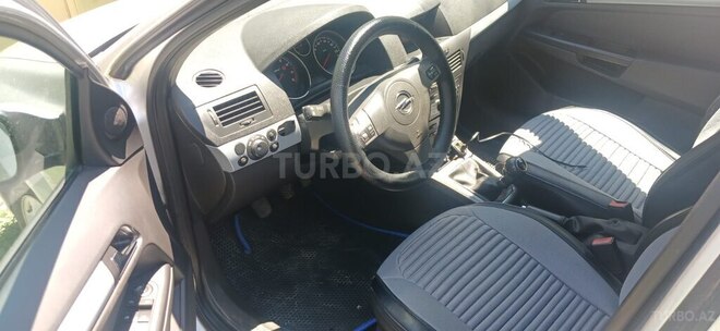 Opel Astra-7