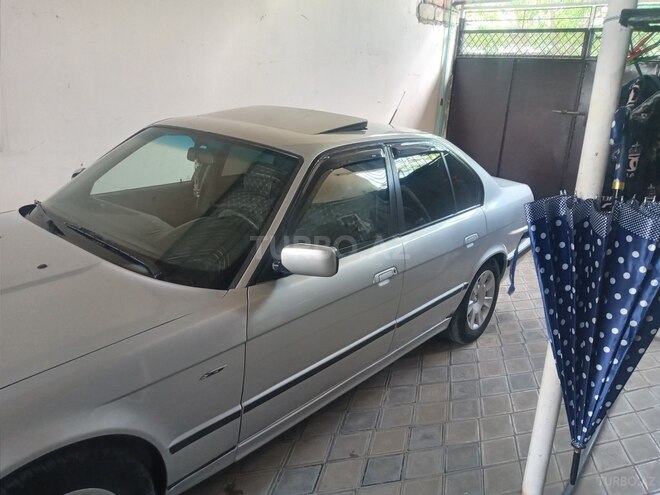 BMW 520-2