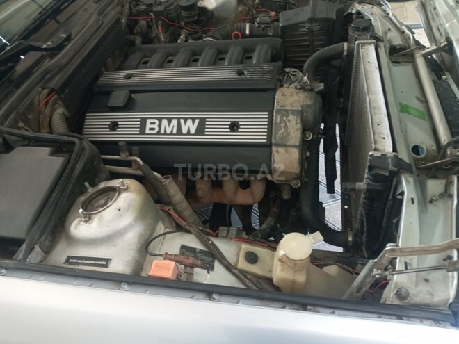 BMW 520-6