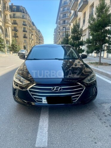 Hyundai Elantra-2