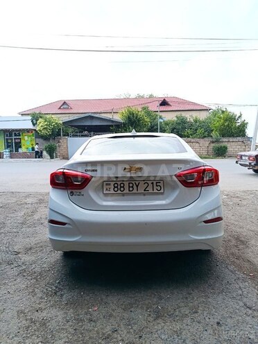Chevrolet Cruze-2