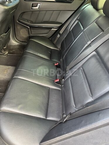 Mercedes E 220-8