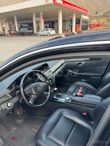 Mercedes E 220-9