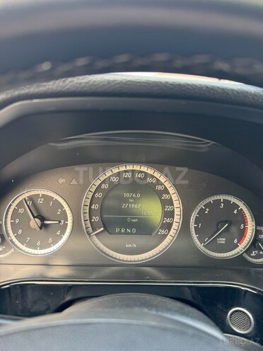 Mercedes E 220-10