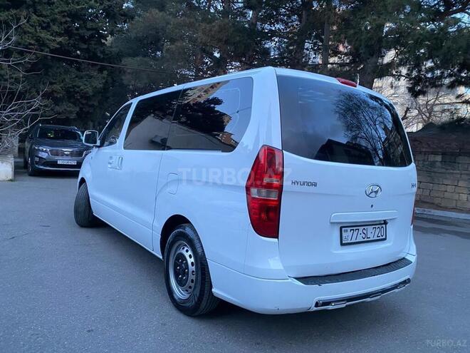 Hyundai H-1-15