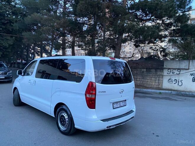 Hyundai H-1-11
