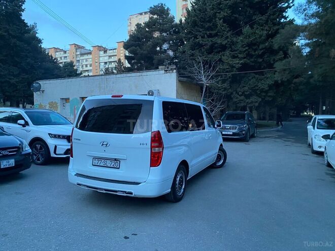 Hyundai H-1-8