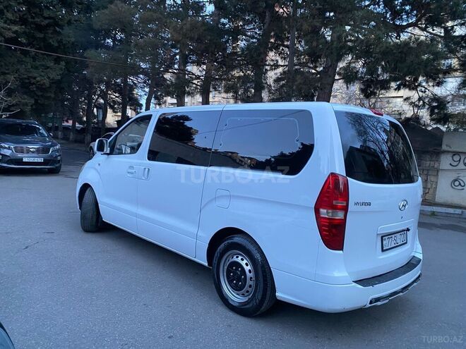 Hyundai H-1-5