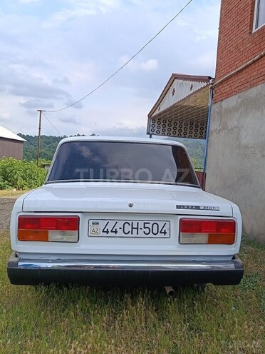 LADA (VAZ) 2107-2