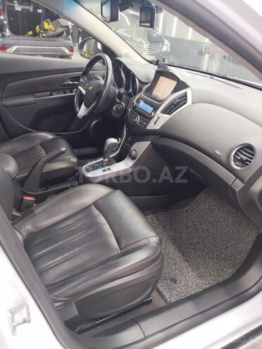 Chevrolet Cruze-8