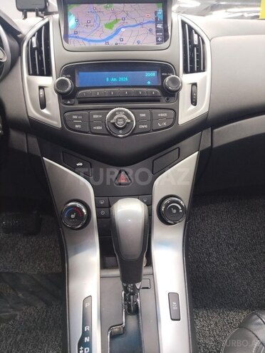 Chevrolet Cruze-15