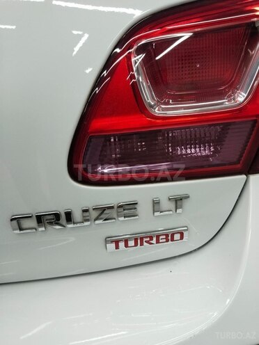 Chevrolet Cruze-16
