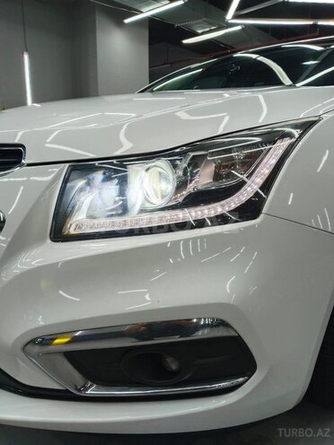 Chevrolet Cruze-19