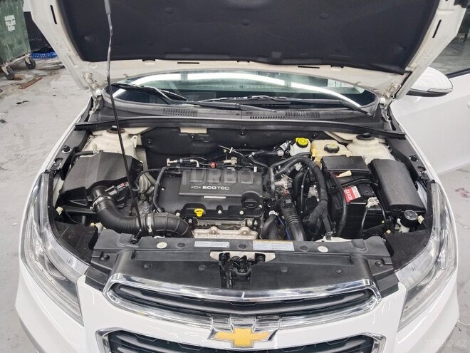 Chevrolet Cruze-18
