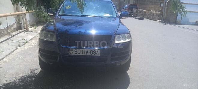 Volkswagen Touareg-1