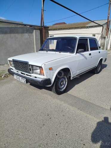 LADA (VAZ) 2107-1