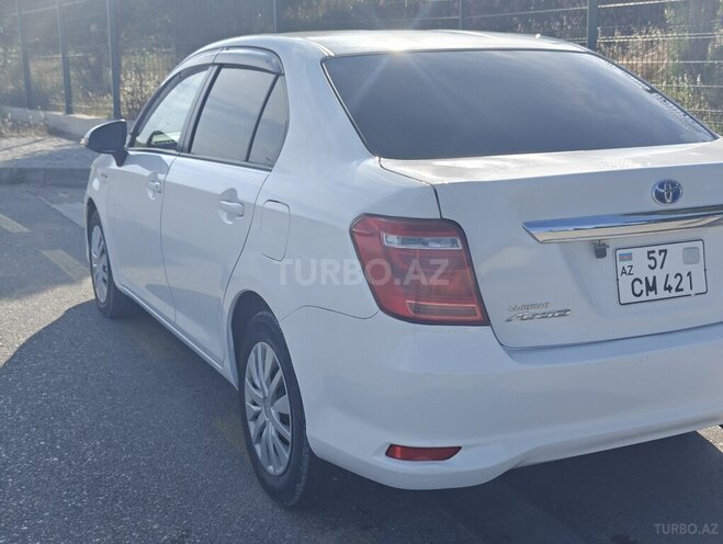 Toyota Corolla Axio-6